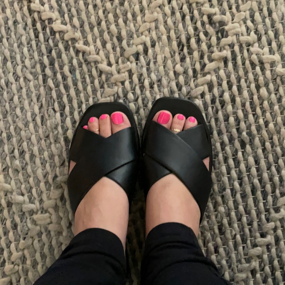 Banana Republic slides